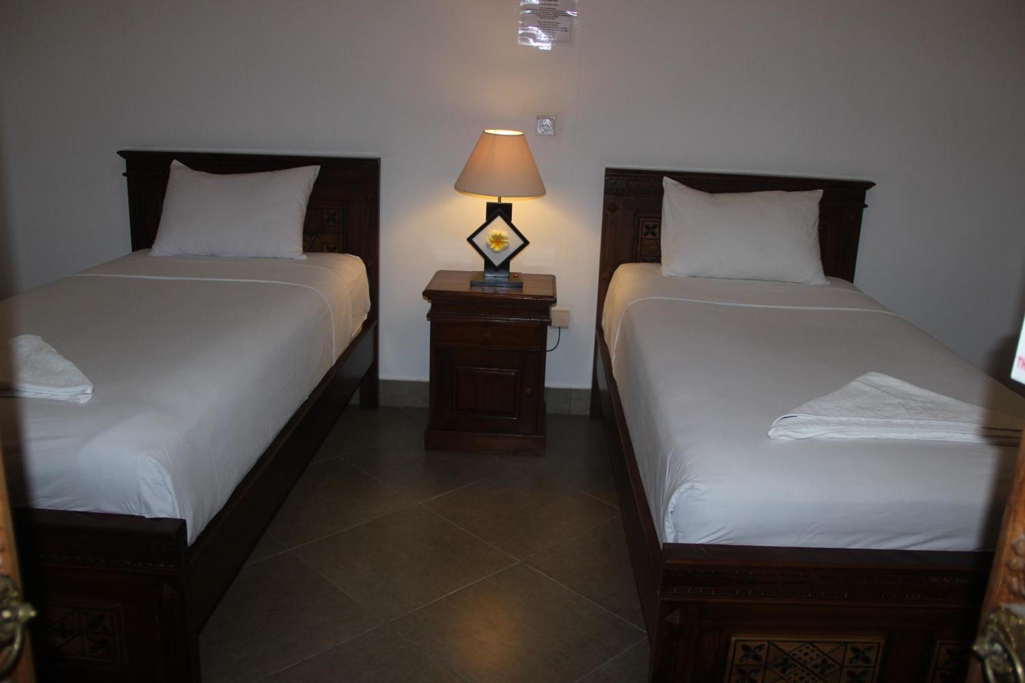 Nitya Home Stay Lembongan Zimmer foto